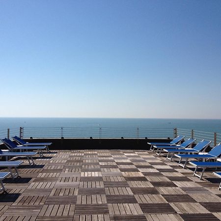 Grand Hotel Playa لينانو سابيادورو المظهر الخارجي الصورة
